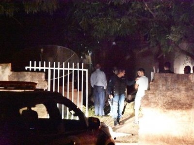 Perseguio terminou em residncia invadida por Renanzinho. (Foto: Maikon Leal/Coxim Agora)