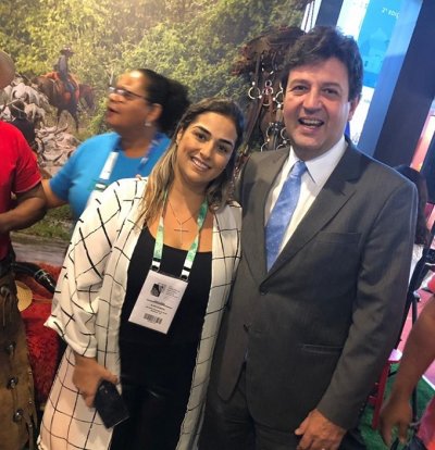 Ministro Mandeta e a Secretria de Sade de Anastcio Aline Cauneto