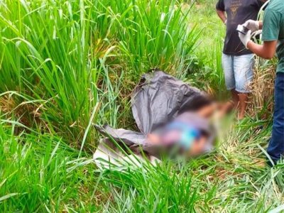 Corpo foi encontrado enrolado em uma lona, em matagal prximo do local do crime (Foto/Divulgao)