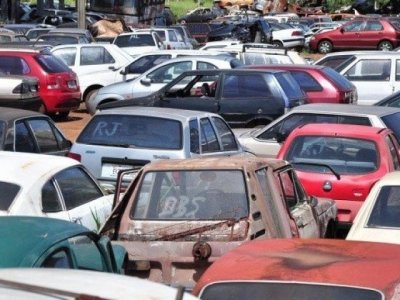 Veculos esto recolhidos em agncias de trnsito do Estado (Foto/Arquivo)