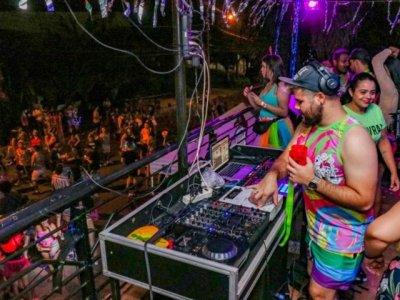 Nas palavras dos organizadores, ver as bichas fecharem a rua em Campo Grande para fazer Carnaval LGBT  muita alegria