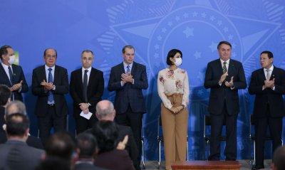 Andr Mendona tomou posse em cerimnia no Palcio do Planalto