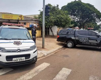 Polcia Civil e Guarda Municipal em um dos pontos da operao, na Avenida das Bandeiras, na Capital. (Foto: Divulgao)