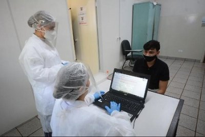 Enfermeiro há 9 anos, Everton é o primeiro voluntário a testar o projeto clínico em Campo Grande - Bruno Henrique/Correio do Estado