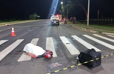 Jovem tinha 18 anos e foi atingido por caminho. (Foto: BPMTran)