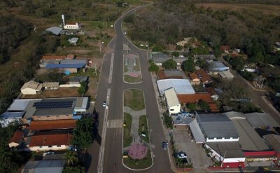 Governo j pavimentou parte da chamada Estrada do 21 e agora prepara asfaltamento de mais um trecho (Foto: Chico Ribeiro)