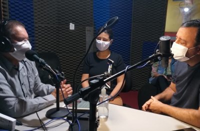 Odilon e Cludia durante entrevista - Foto divulgao