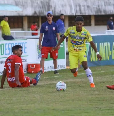 Dourados conquistou a quarta vitria seguida na fase final do campeonato (Foto: Divulgao/DAC)