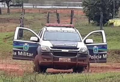 Polcia Militar na regio onde ocorreu o crime. (Foto: Sidrolndia News)