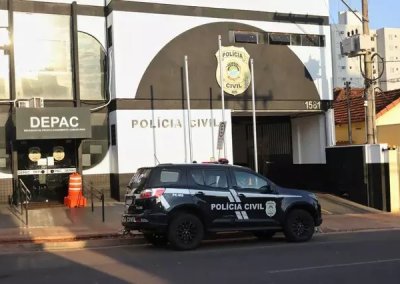 Caso foi registrado na Delegacia de Pronto Atendimento Comunitrio do Centro (Foto: Paulo Francis)