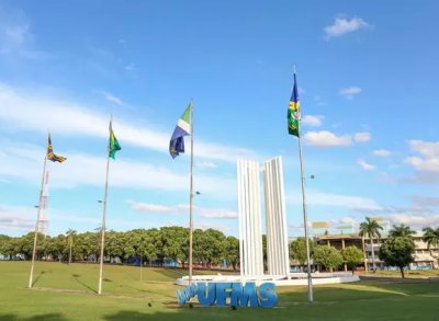 Entrada do campus de Campo Grande da Universidade Federal de Mato Grosso do Sul. (Foto: Arquivo)