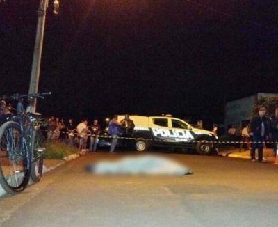 Testemunhas no viram o pistoleiro, apenas ouviram os disparos. (Foto: Osvaldo Duarte / Dourados News)