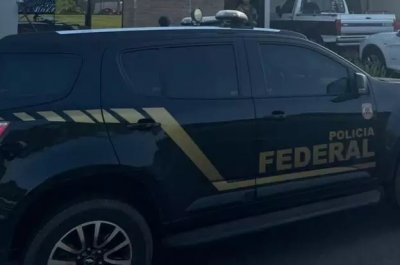 Viatura da PF durante operao nesta quarta-feira. (Foto: Divulgao/PF)