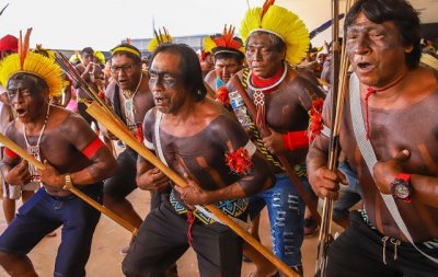 Lideranas comemoram - foto Agncia Brasil