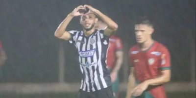 Kaique comemora gol do Operrio sobre a Portuguesa (Foto: Franz Mendes)