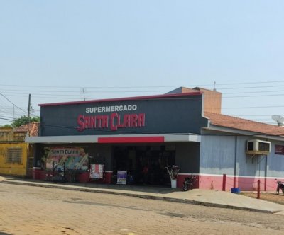No local funcionou durante anos uma filial do Supermercado Santa Clara.