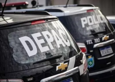Caso foi registrado na Depac Centro (Foto: Henrique Arakaki)