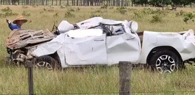 Caminhonete totalmente destruda em acidente. (Foto: BNC Notcias)