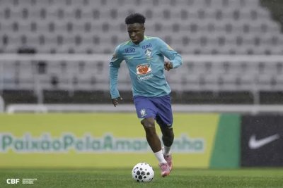 Vincius Jr. est confirmado no ataque da Seleo (Foto: @rafaelribeirorio/CBF)