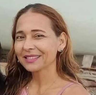 Alliene foi atingida por 23 facadas na frente do filho de 9 anos (Foto: Reproduo/ Redes sociais)