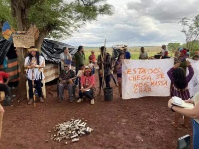 Ind�genas fazem protesto e reivindicam a posse de �rea na TI Guyrarok�, alvo de conflito desde o dia 21 de setembro de 2025 (Foto/Arquivo/Cimi)