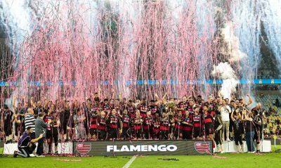 Flamengo vence Fluminense nos p�naltis e fatura tricampeonato carioca
