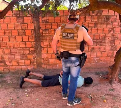 F�bio Neves da Silva no momento em que foi preso, no Jardim Corcovado, em Campo Grande (Foto: Divulga��o/PCMS)